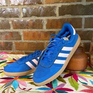 Adidas Women’s Blue Suede Samba-Style Sneakers with Pink Stripes NWT